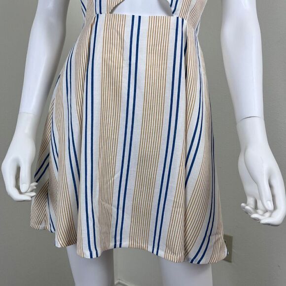 J.O.A She's Like The Wind Women Size S Striped Cutout Skater Mini Dress Resort - Picture 8 of 14
